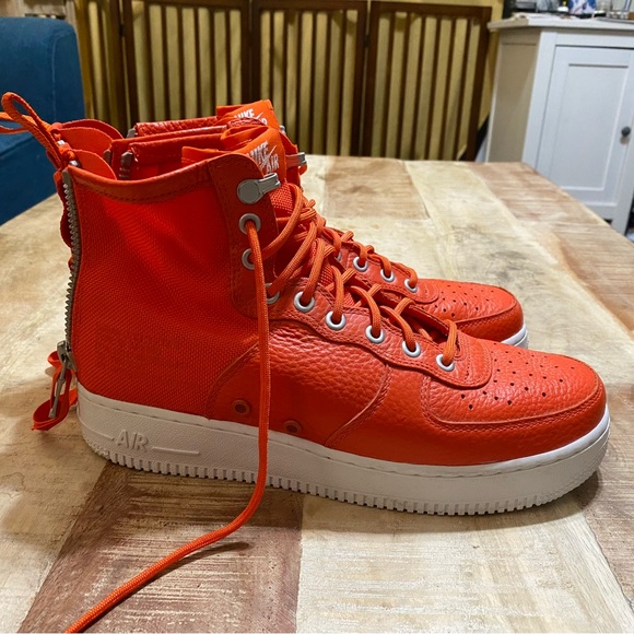 Nike Shoes Men’s. Blood Orange. Size 8.5 - Picture 4 of 8